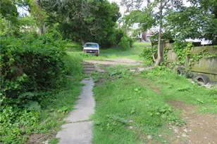 141 Zara St, Pittsburgh, PA 15210 - Photo 2