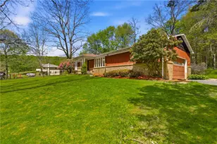 911 Cooper Ave, Greater Johnstown School District, PA 15906 - Photo 2