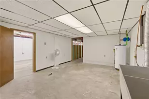 911 Cooper Ave, Greater Johnstown School District, PA 15906 - Photo 36
