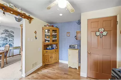 217 Linnview Ave, Pittsburgh, PA 15210 - Photo 12