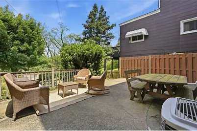 217 Linnview Ave, Pittsburgh, PA 15210 - Photo 26