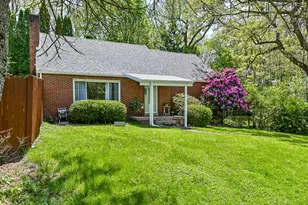 95 Twin Oak Dr, Pine Township, PA 15090 - Photo 1