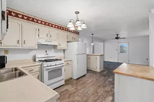 470 Reidmore Rd, Connellsville, PA 15425 - Photo 14