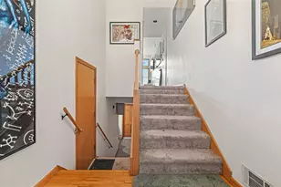 5632 Pocusset, Pittsburgh, PA 15217 - Photo 2