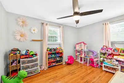 4 Meadowcrest Dr, Cecil, PA 15321 - Photo 22