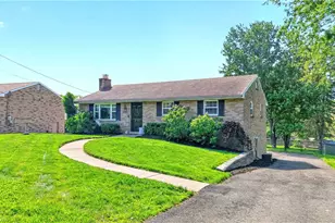 4 Meadowcrest Dr, Cecil, PA 15321 - Photo 40