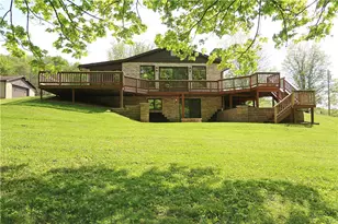 388 Bortz Rd, Loyalhanna, PA 15681 - Photo 2