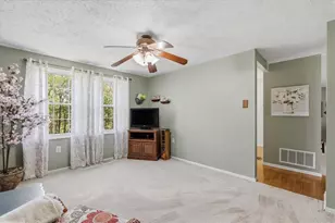 125 Oakhaven Dr, Economy, PA 15042 - Photo 14