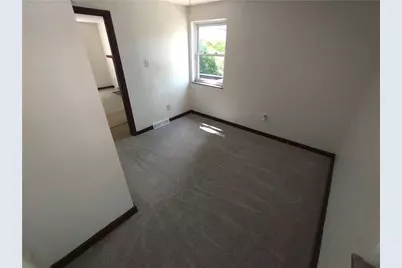 9215 Vantine St, Pittsburgh, PA 15235 - Photo 12
