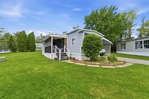 213 North Ct, Cranberry Township, PA 16066 - Photo 2