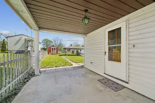 174/176 Roosevelt Way, Salem Township, PA 15624 - Photo 6