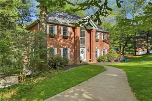 821 Arbordale Ln, Marshall, PA 15090 - Photo 2