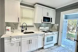 94 Lafferty Ave, Pittsburgh, PA 15210 - Photo 12
