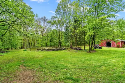 952 Bush, Loyalhanna, PA 15681 - Photo 40
