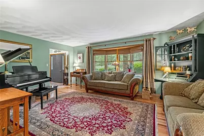 952 Bush, Loyalhanna, PA 15681 - Photo 4