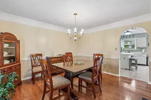 301 Holly Ridge Dr, Pittsburgh, PA 15116 - Photo 8