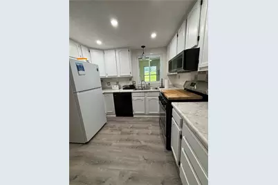 4432 Laurel Oak Dr, Hampton, PA 15101 - Photo 2