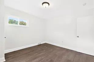 2925 Sebolt Rd, South Park, PA 15129 - Photo 18