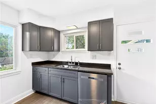 2925 Sebolt Rd, South Park, PA 15129 - Photo 4