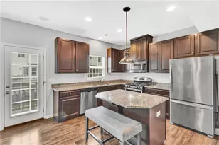 1503 Pointe View Dr, Adams Township, PA 16046 - Photo 14