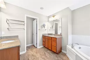 2942 Cross Creek Ct, Hampton, PA 15044 - Photo 18