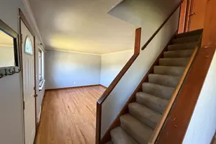 1902 Loretta Dr, Pittsburgh, PA 15235 - Photo 2