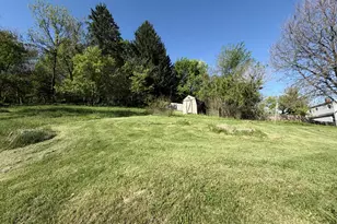 1902 Loretta Dr, Pittsburgh, PA 15235 - Photo 24