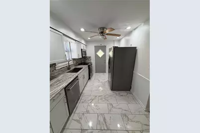 640 W 7th Avenue, West Homestead, PA 15120 - Photo 10