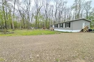 135 Mason St, Richland Township, PA 16374 - Photo 2