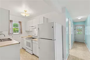 305 Hickman St, Bridgeville, PA 15017 - Photo 10