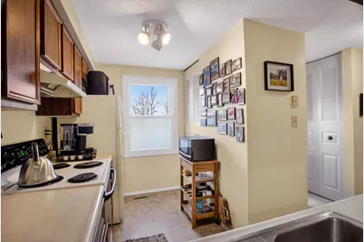 400 Redrome Circle E, Bridgeville, PA 15017 - Photo 14