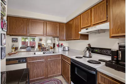 400 Redrome Circle E, Bridgeville, PA 15017 - Photo 12