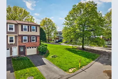 400 Redrome Circle E, Bridgeville, PA 15017 - Photo 28