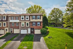 400 Redrome Cir E, Bridgeville, PA 15017 - Photo 4