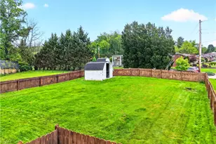 701 Locust St, Hempfield Township, PA 15601 - Photo 28