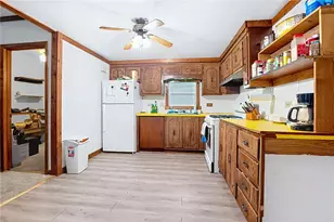 158 Renfrew Rd, Penn Township, PA 16053 - Photo 10