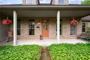 295 Pine Ln, Mercer Boro, PA 16137 - Photo 4