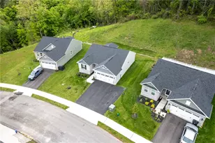 134 Olivia Dr, Center Township, PA 15061 - Photo 34