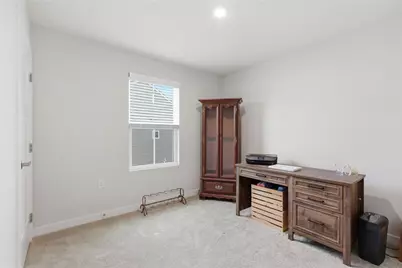134 Olivia Dr, Center Township, PA 15061 - Photo 20
