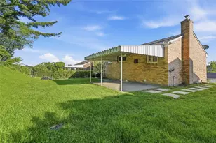 442 Audrey Dr, Pittsburgh, PA 15236 - Photo 6