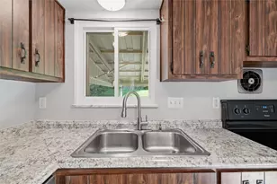442 Audrey Dr, Pittsburgh, PA 15236 - Photo 12