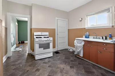 807 Maple Dr, White Oak, PA 15131 - Photo 18