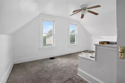 807 Maple Dr, White Oak, PA 15131 - Photo 36
