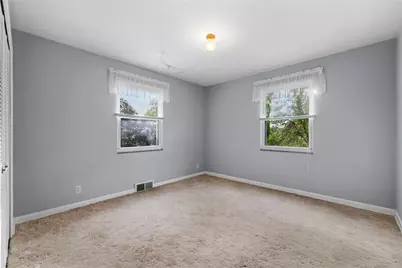 409 Sylvania Dr, Ross Twp, PA 15229 - Photo 14