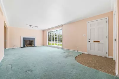 1908 Memorial Dr, Farrell, PA 16121 - Photo 16
