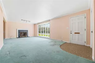 1908 Memorial Dr, Farrell, PA 16121 - Photo 16