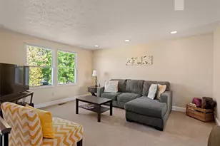 3103 Piney Bluff Dr, South Park, PA 15129 - Photo 4
