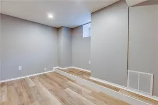 304 S Birmingham, Pittsburgh, PA 15202 - Photo 16