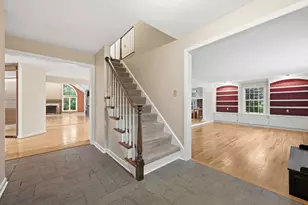 1480 Redfern Dr, Pittsburgh, PA 15241 - Photo 4