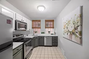 940 Bellefonte St, Pittsburgh, PA 15232 - Photo 10